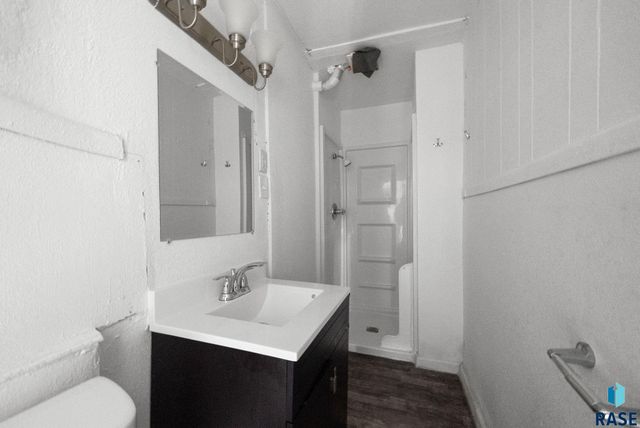 116 N Van Eps Ave Avenue, Sioux Falls, SD 57103