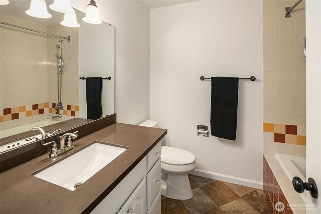 11220 196th Avenue NE, Redmond, WA 98052