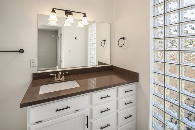 11220 196th Avenue NE, Redmond, WA 98052