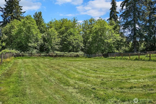 11220 196th Avenue NE, Redmond, WA 98052