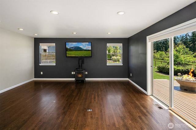 11220 196th Avenue NE, Redmond, WA 98052