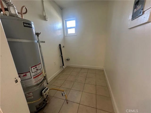 422 N Glenn, Fresno, CA 93701