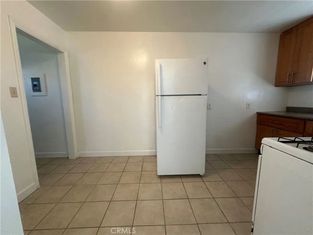 422 N Glenn, Fresno, CA 93701