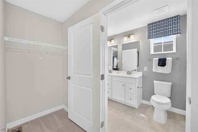 302 Ridgewater Drive, Elyria, OH 44035