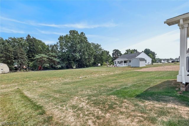 302 Ridgewater Drive, Elyria, OH 44035