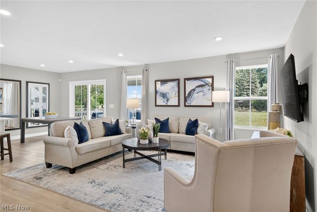 302 Ridgewater Drive, Elyria, OH 44035
