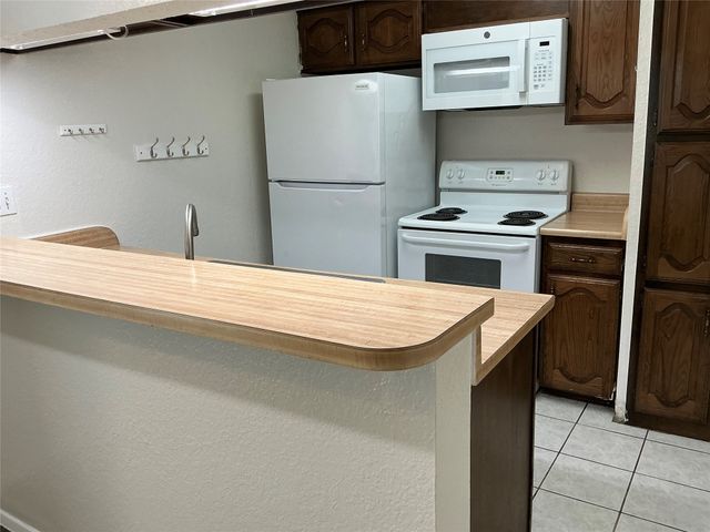 934 Turtle Cove 156, Irving, TX 75060