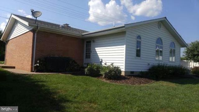 8509 WINCHESTER AVE, Inwood, WV 25428