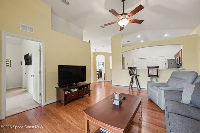 1964 Muirfield Way SE, Palm Bay, FL 32909
