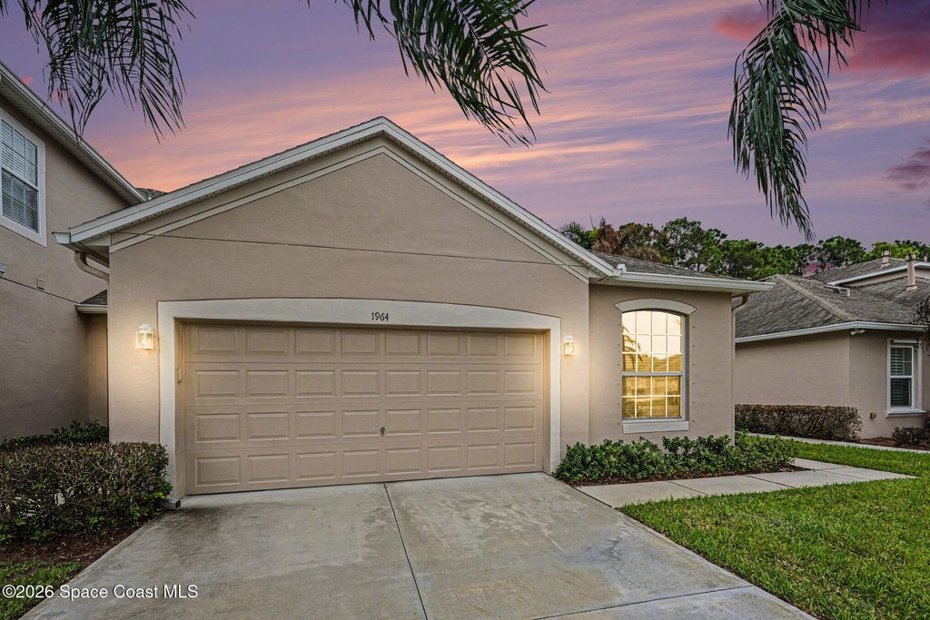 1964 Muirfield Way SE, Palm Bay, FL 32909