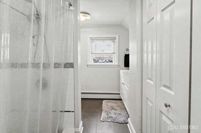18 Tappen Street, Avenel, NJ 07001