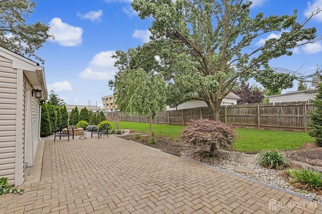 18 Tappen Street, Avenel, NJ 07001