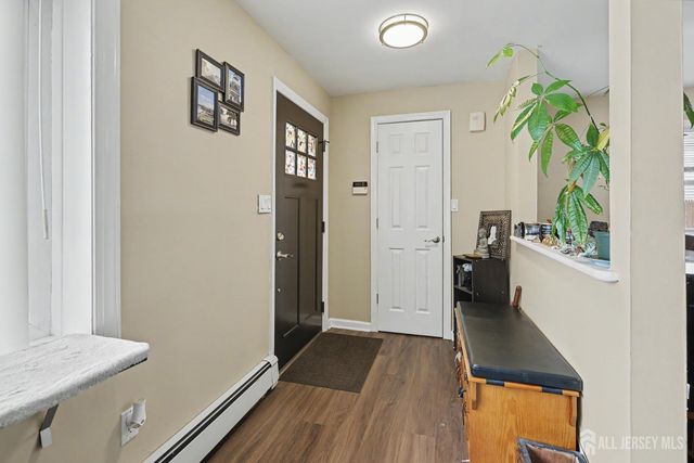 18 Tappen Street, Avenel, NJ 07001