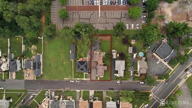 18 Tappen Street, Avenel, NJ 07001