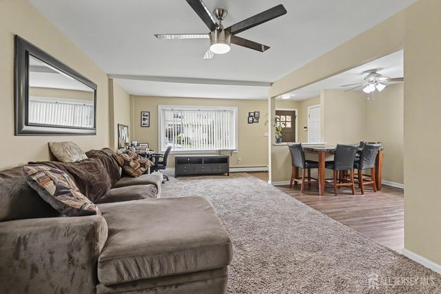 18 Tappen Street, Avenel, NJ 07001