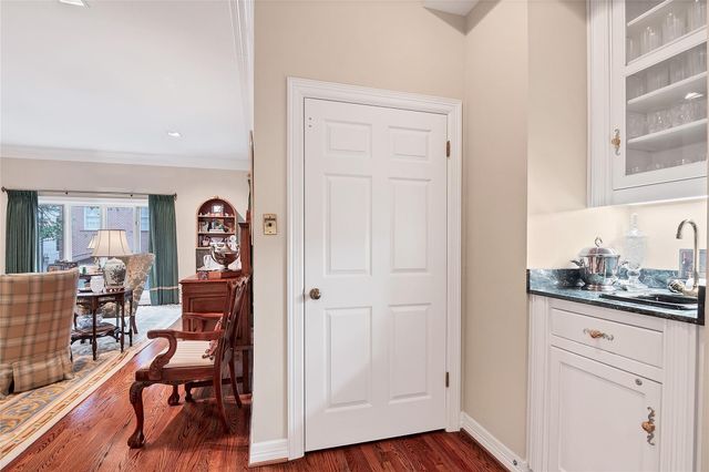 2716 Hillview Green LN, Austin, TX 78703