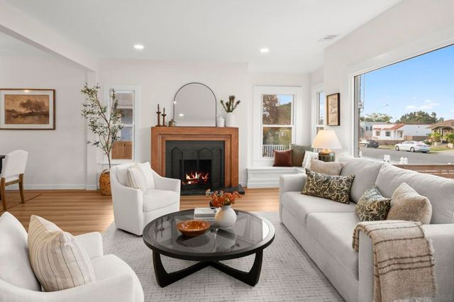 1091 Lincoln Ave, San Diego, CA 92103