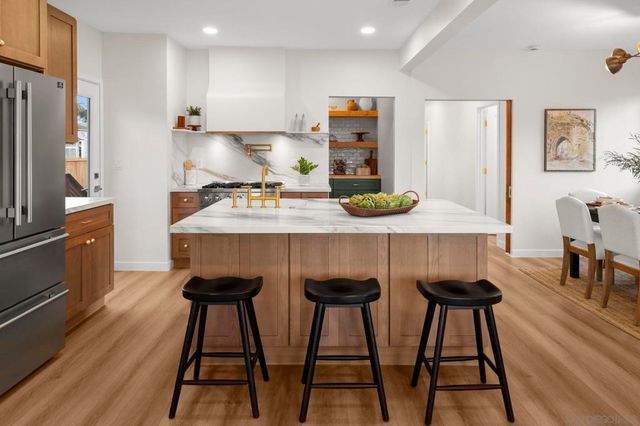 1091 Lincoln Ave, San Diego, CA 92103