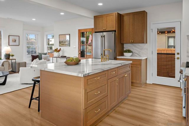 1091 Lincoln Ave, San Diego, CA 92103