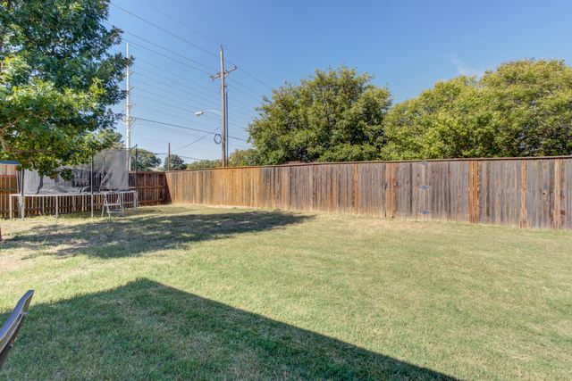 3226 90th Street, Lubbock, TX 79423