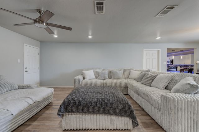 3226 90th Street, Lubbock, TX 79423