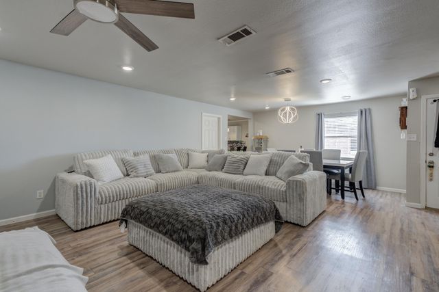 3226 90th Street, Lubbock, TX 79423