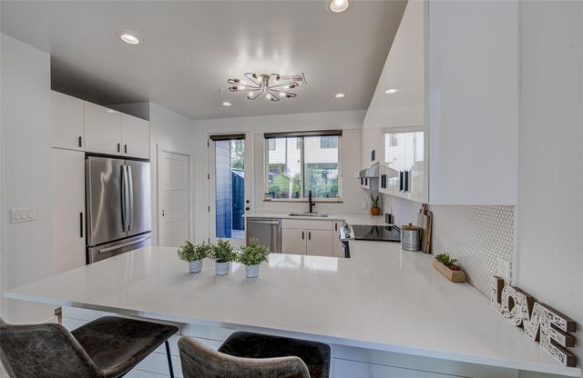 101 Lively LN C, San Marcos, TX 78666