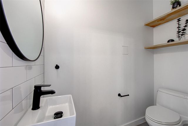 101 Lively LN C, San Marcos, TX 78666