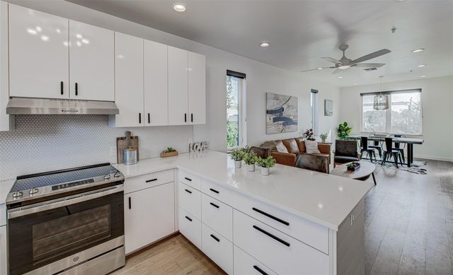 101 Lively LN C, San Marcos, TX 78666