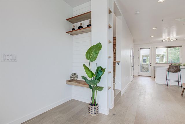 101 Lively LN C, San Marcos, TX 78666