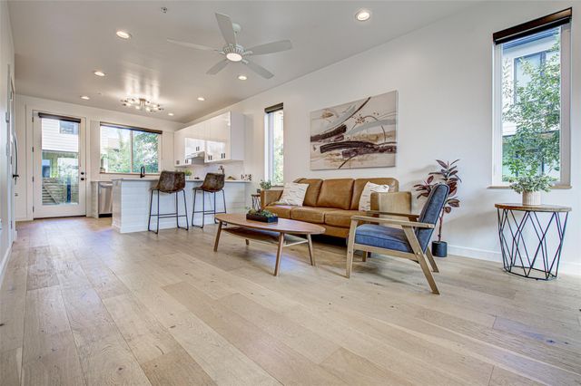 101 Lively LN C, San Marcos, TX 78666