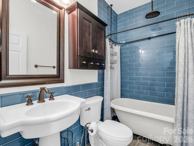 355 Hidden Meadow Drive, Hendersonville, NC 28792