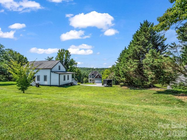 355 Hidden Meadow Drive, Hendersonville, NC 28792