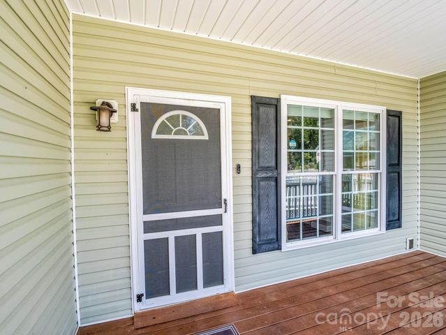 355 Hidden Meadow Drive, Hendersonville, NC 28792