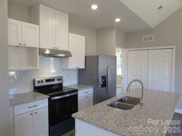1324 Reid Street, Statesville, NC 28677