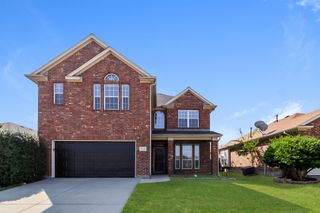 2120 Haylee Drive, Fort Worth, TX 76131