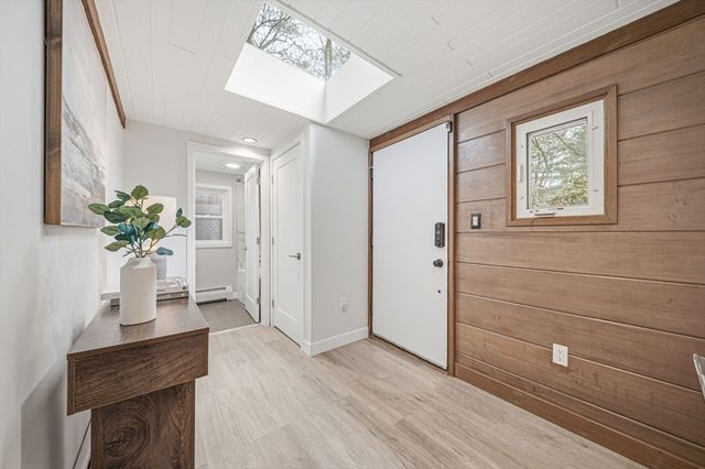 19 Old Road, Weston, MA 02493