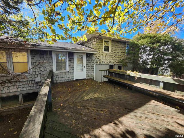 2715 W HUNTINGTON Drive, Peoria, IL 61614