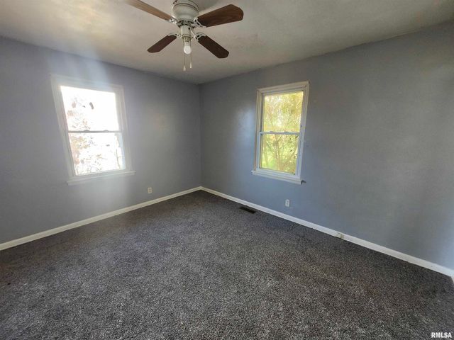 2715 W HUNTINGTON Drive, Peoria, IL 61614