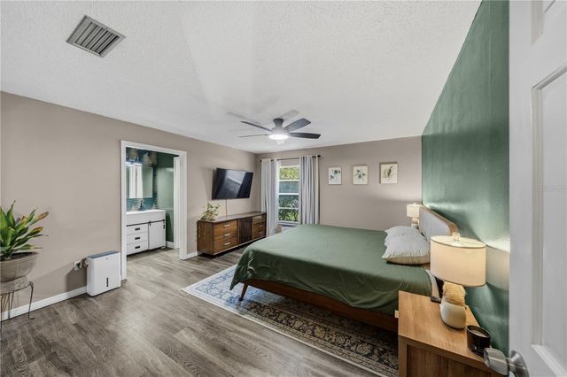 1002 PINE TREE DRIVE, Eustis, FL 32726