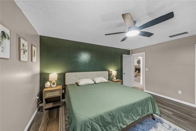 1002 PINE TREE DRIVE, Eustis, FL 32726