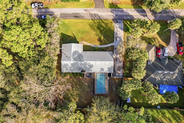 1002 PINE TREE DRIVE, Eustis, FL 32726