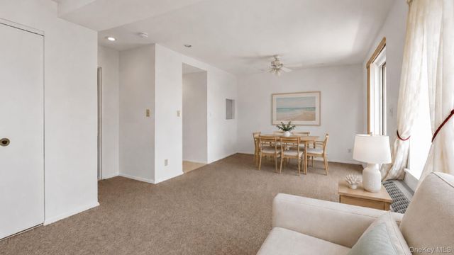 2 Richmond Road 3U, Lido Beach, NY 11561