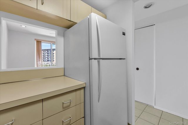 2 Richmond Road 3U, Lido Beach, NY 11561