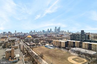 709 W GIRARD AVE #2F, Philadelphia, PA 19123
