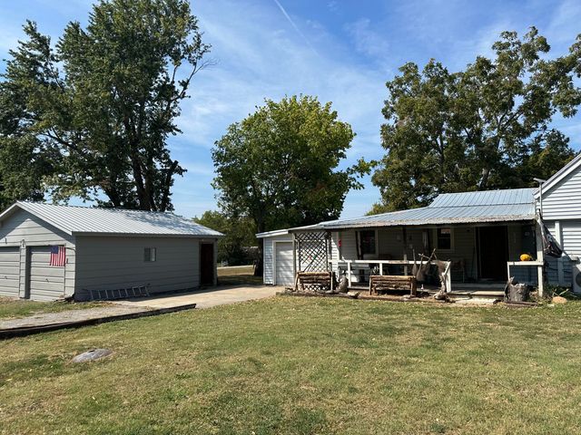 7 Box Street, Arcola, MO 65603