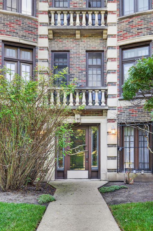 426 S AUSTIN Boulevard 3S, Oak Park, IL 60304 — photo 2