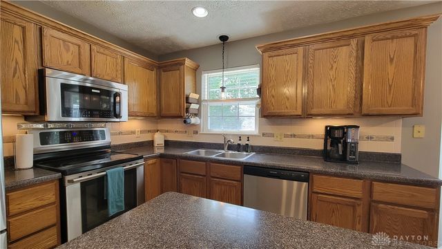 5992 Mount Royal Drive, Clayton, OH 45315