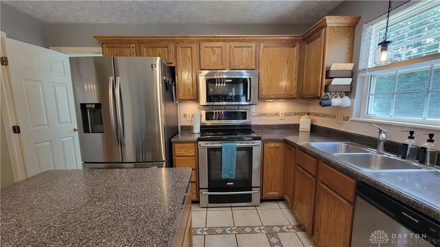 5992 Mount Royal Drive, Clayton, OH 45315