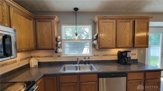 5992 Mount Royal Drive, Clayton, OH 45315